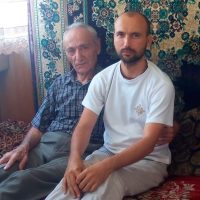 Айказ-Саргсян,-житель-Еревана,-82-года,-доктор-медицинских-наук,-сыроед-с-многоленим-стажем,-ест-один-раз-в-день-(немного-фруктов-или-овощей)